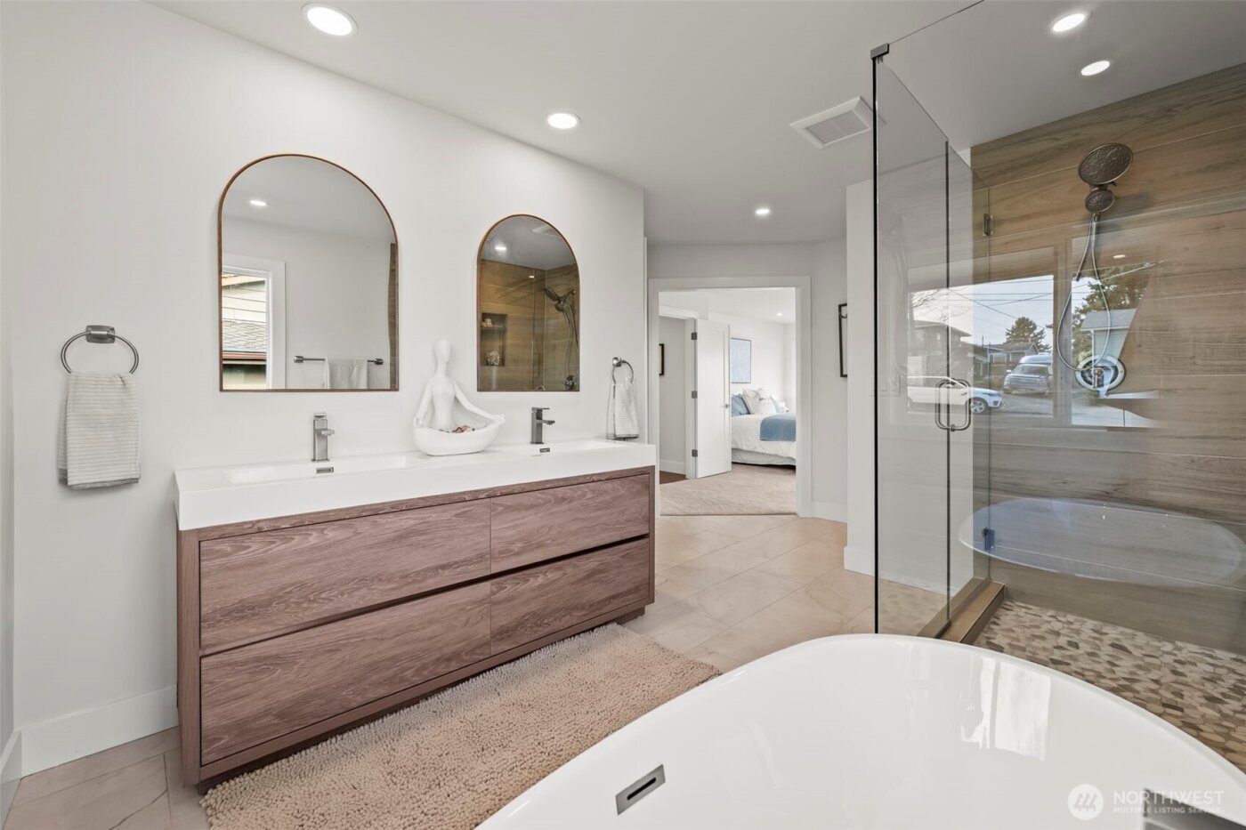 1774 N Jackson Avenue , Tacoma, WA 98406