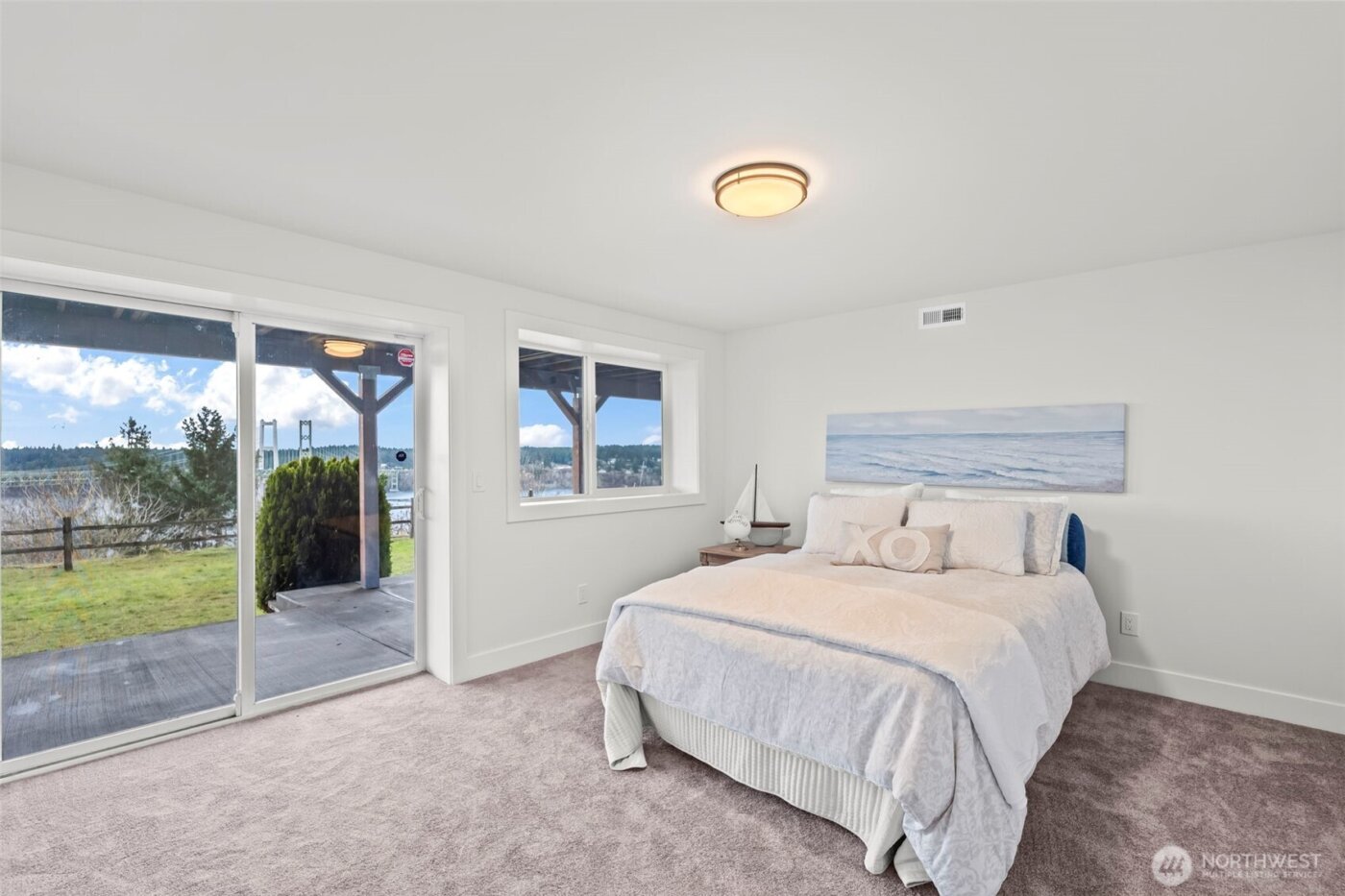 1774 N Jackson Avenue , Tacoma, WA 98406