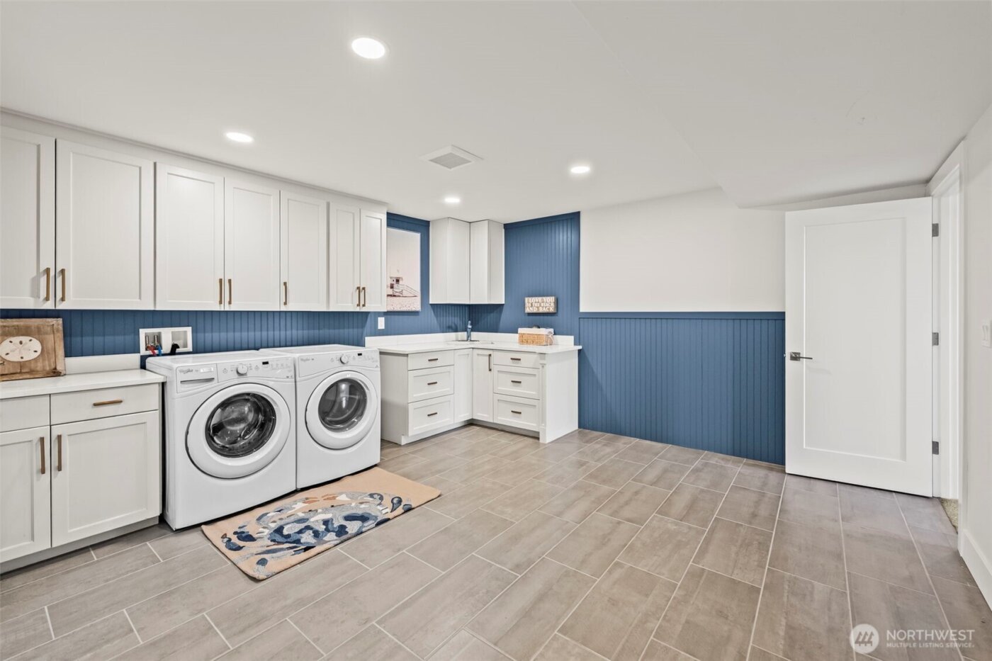 1774 N Jackson Avenue , Tacoma, WA 98406