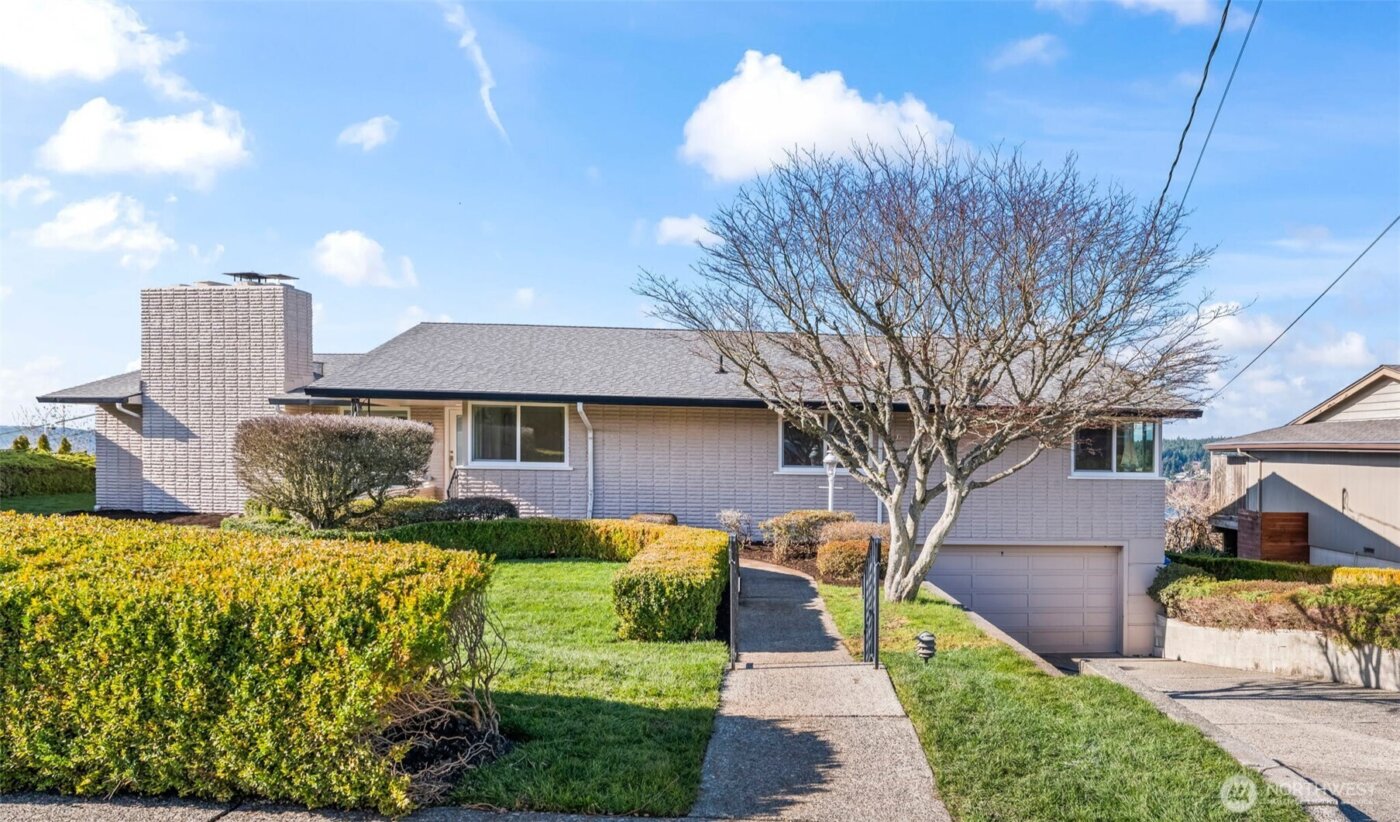 1774 N Jackson Avenue , Tacoma, WA 98406