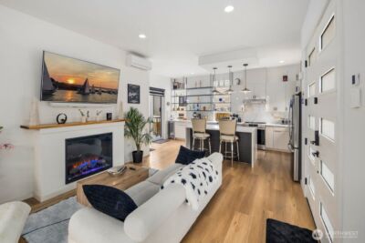 8455 24th Avenue SW #A, Seattle, WA 98106