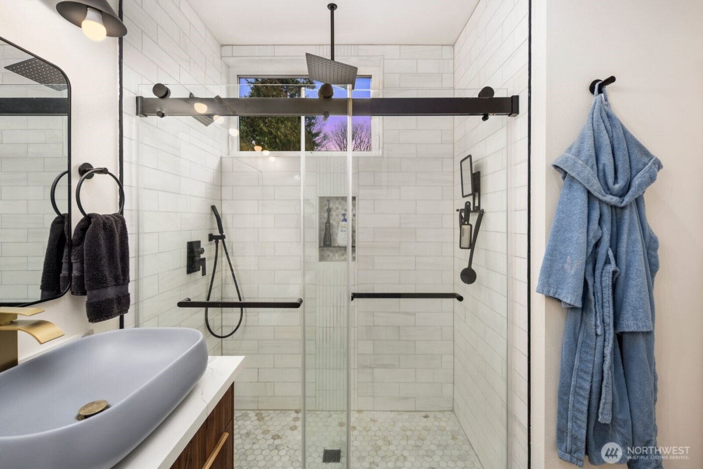 8455 24th Avenue SW #A, Seattle, WA 98106