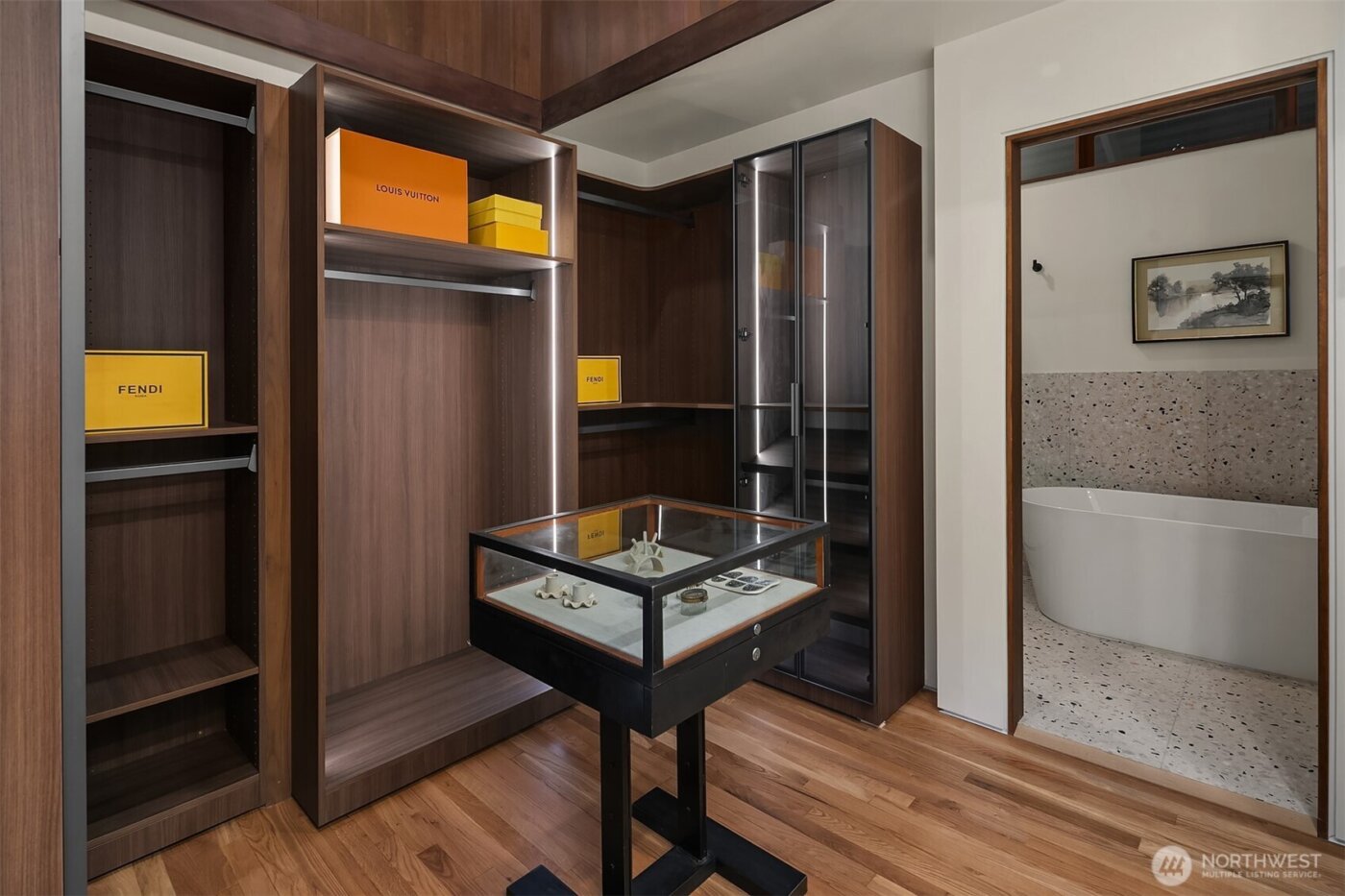 5010 NE 52nd Street , Seattle, WA 98105