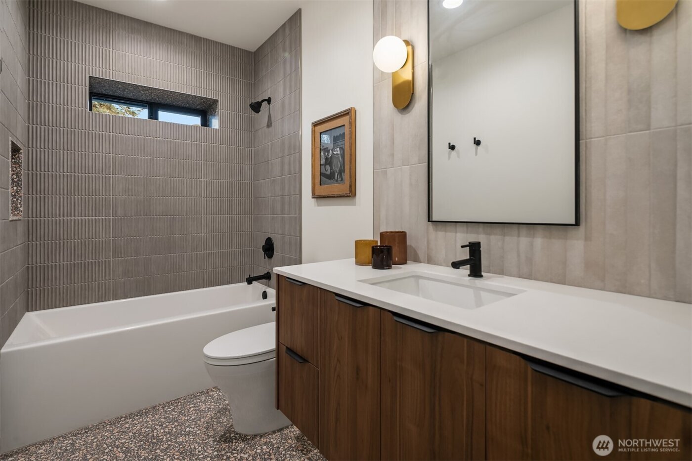 5010 NE 52nd Street , Seattle, WA 98105