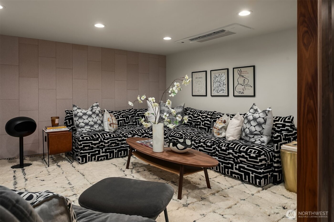 5010 NE 52nd Street , Seattle, WA 98105