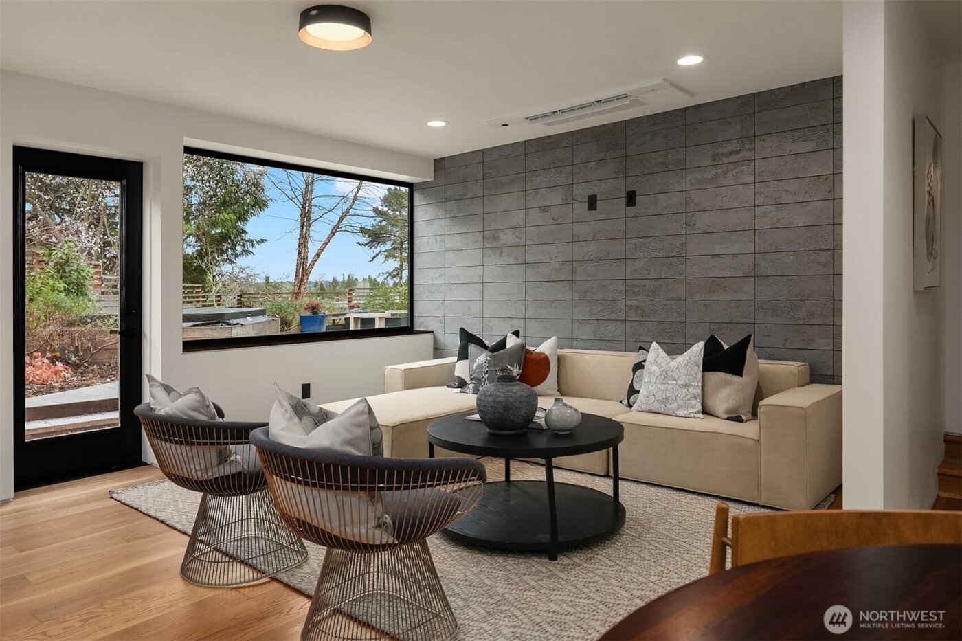 5010 NE 52nd Street , Seattle, WA 98105