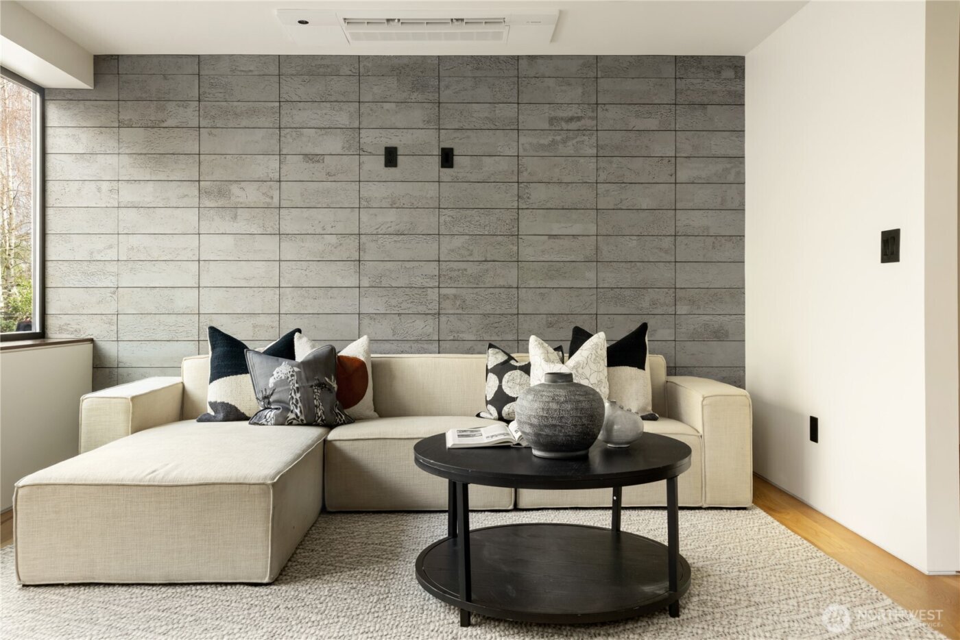 5010 NE 52nd Street , Seattle, WA 98105