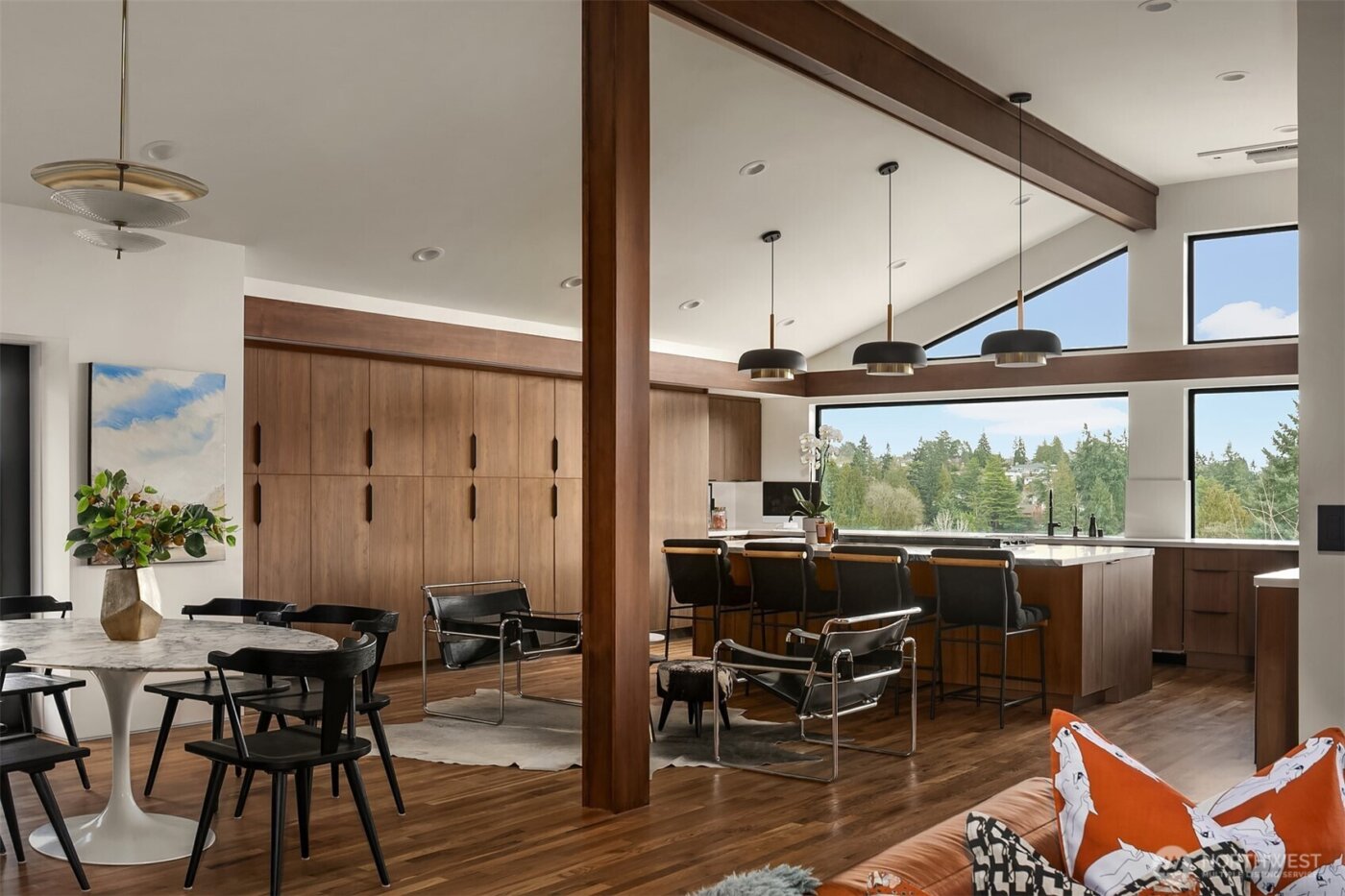 5010 NE 52nd Street , Seattle, WA 98105