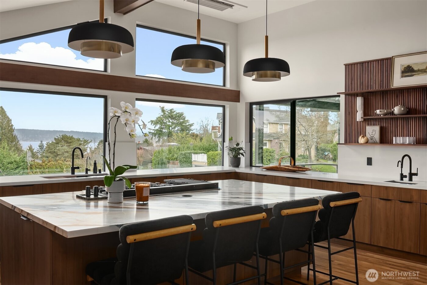 5010 NE 52nd Street , Seattle, WA 98105