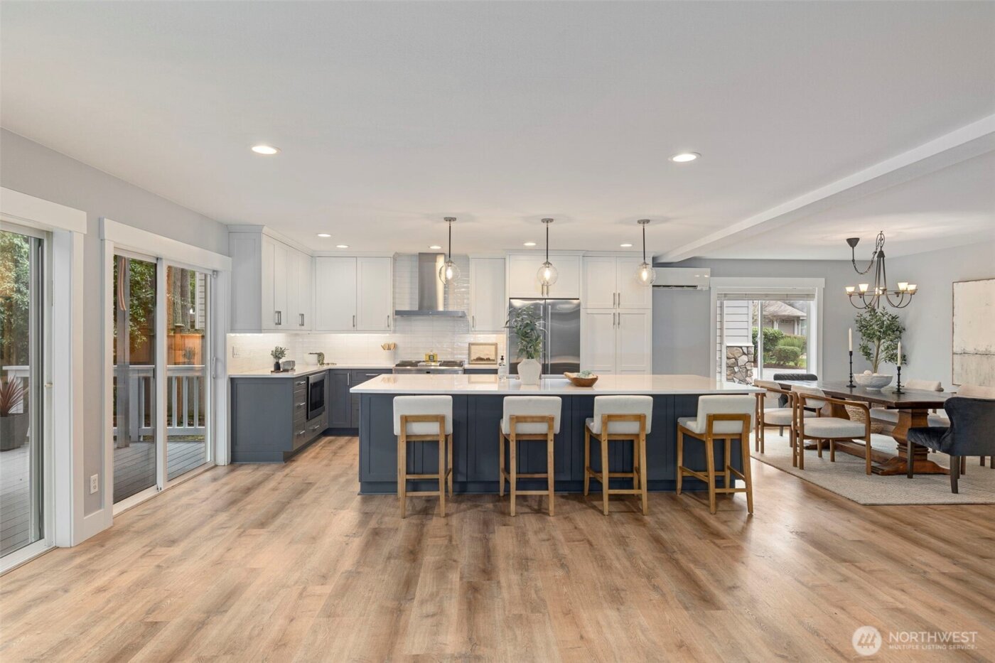 8757 NE Rosario Place , Bainbridge Island, WA 98110