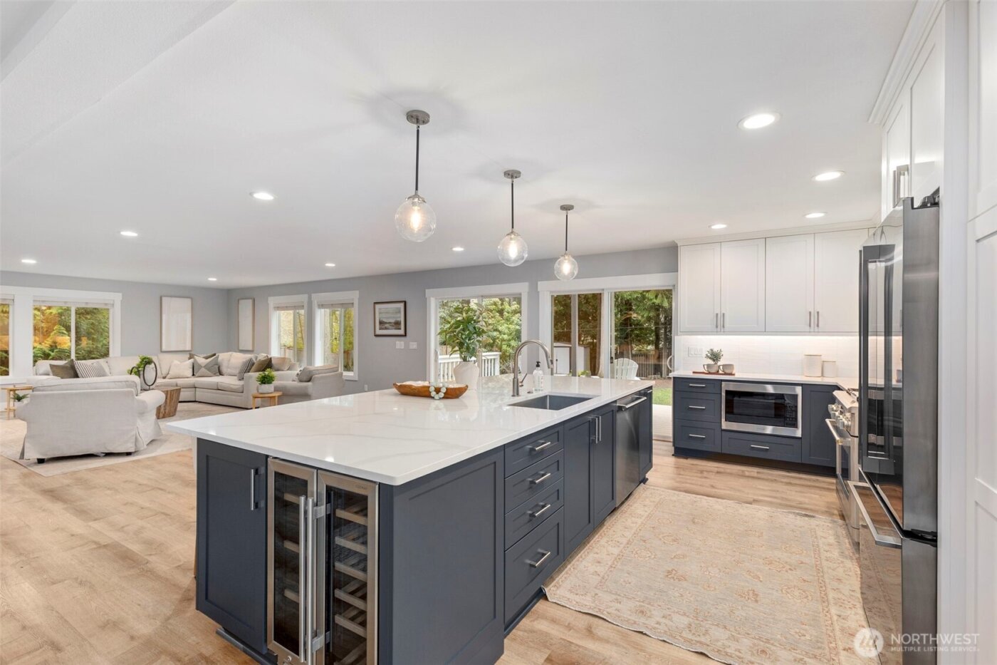 8757 NE Rosario Place , Bainbridge Island, WA 98110