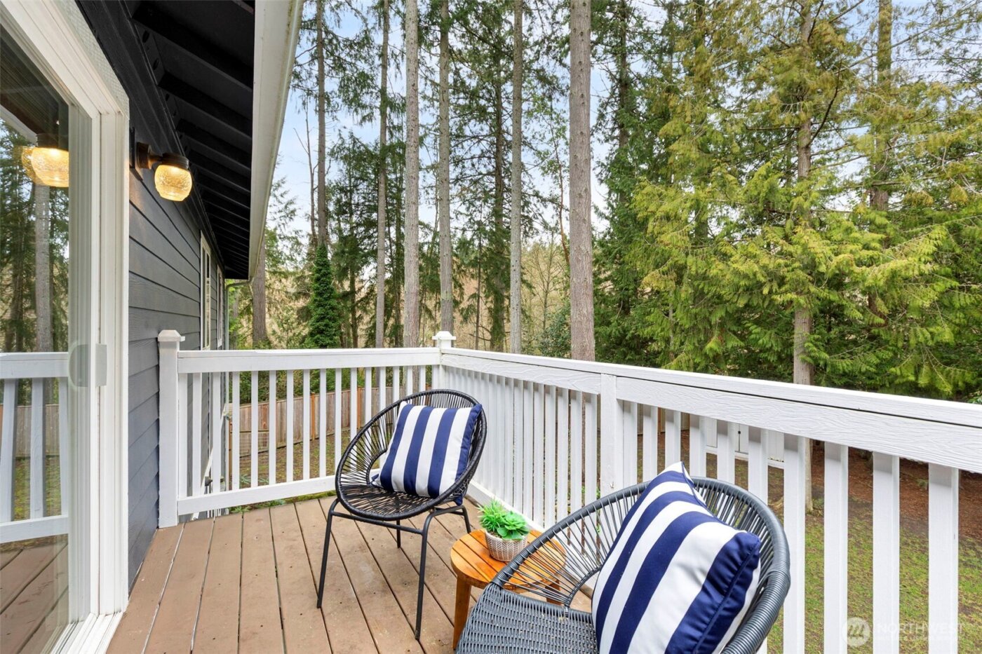 8757 NE Rosario Place , Bainbridge Island, WA 98110