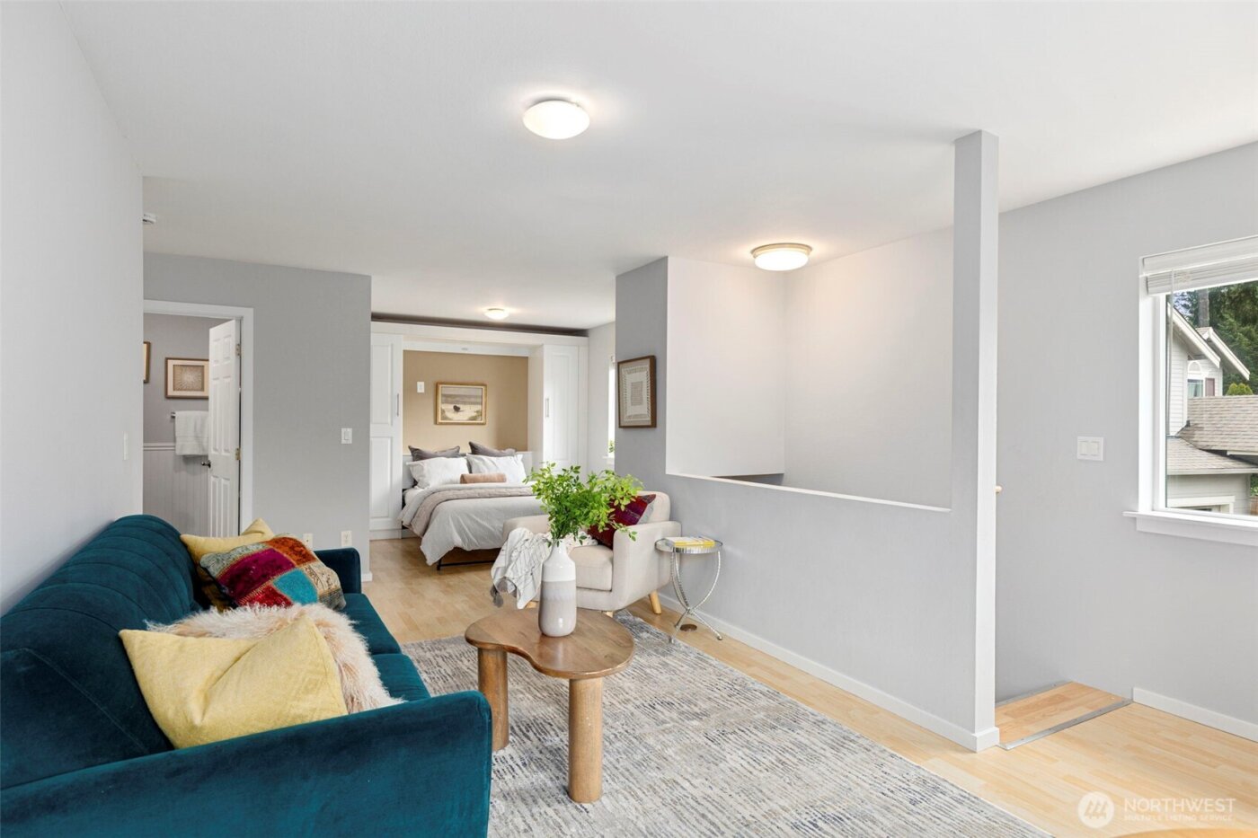 8757 NE Rosario Place , Bainbridge Island, WA 98110