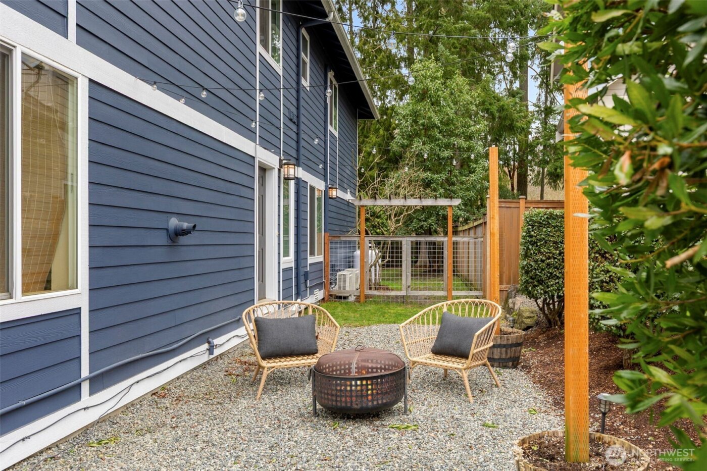 8757 NE Rosario Place , Bainbridge Island, WA 98110