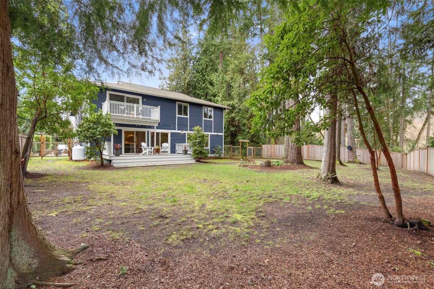 8757 NE Rosario Place , Bainbridge Island, WA 98110