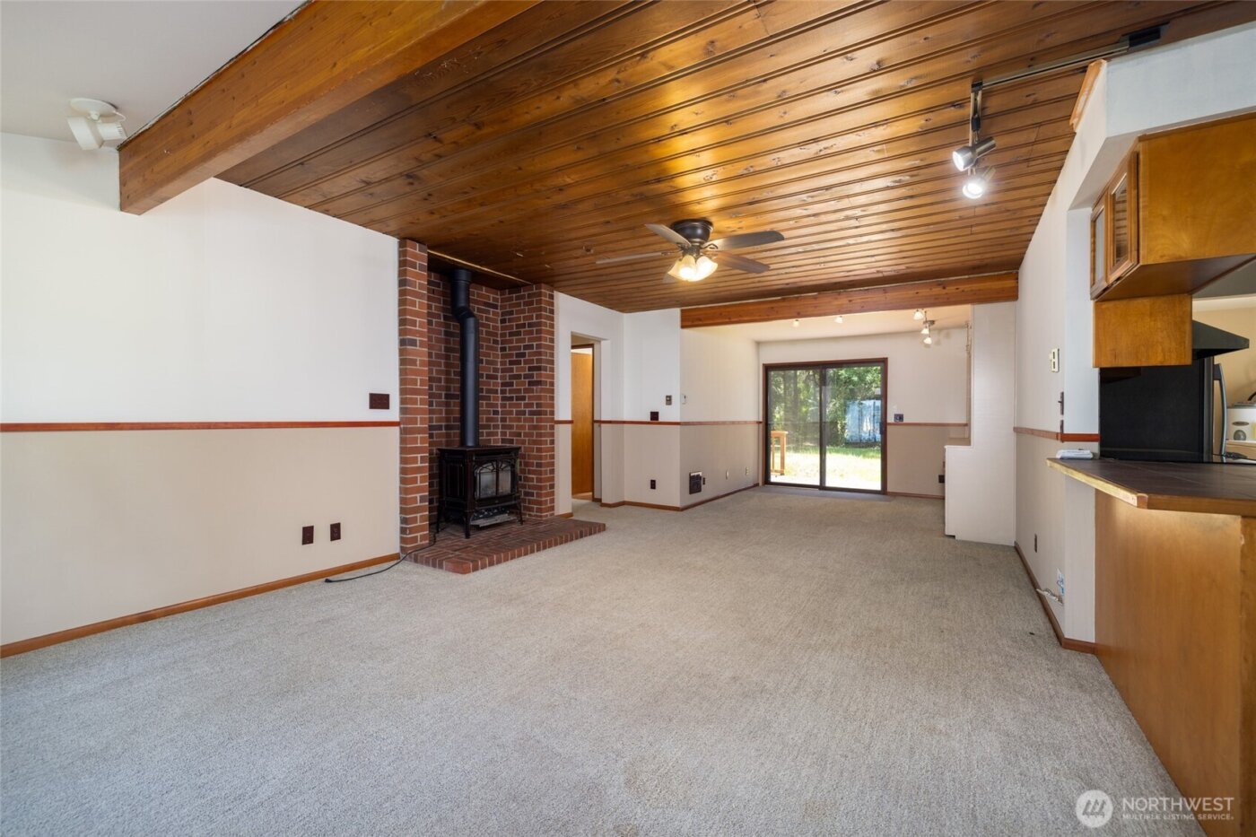 16757 Chilberg Avenue , La Conner, WA 98257