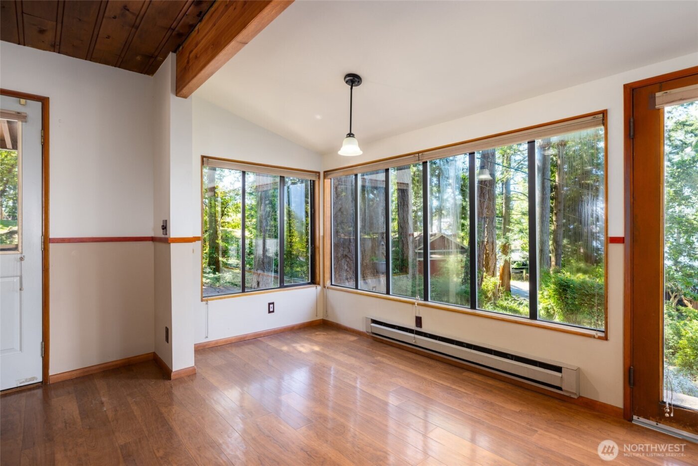 16757 Chilberg Avenue , La Conner, WA 98257