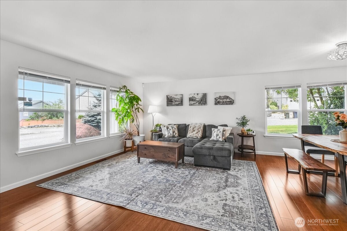 266 Camas Avenue SE, Renton, WA 98056