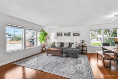 266 Camas Avenue SE, Renton, WA 98056 - Photo 2