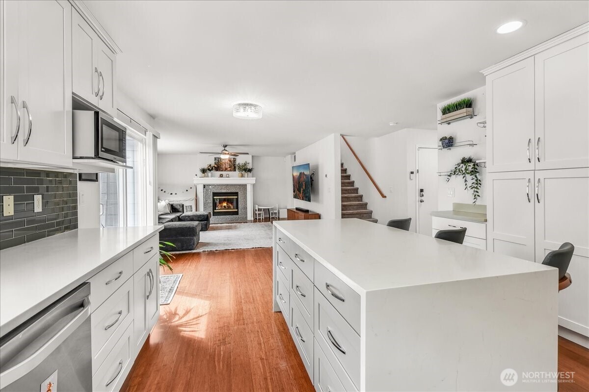 266 Camas Avenue SE, Renton, WA 98056