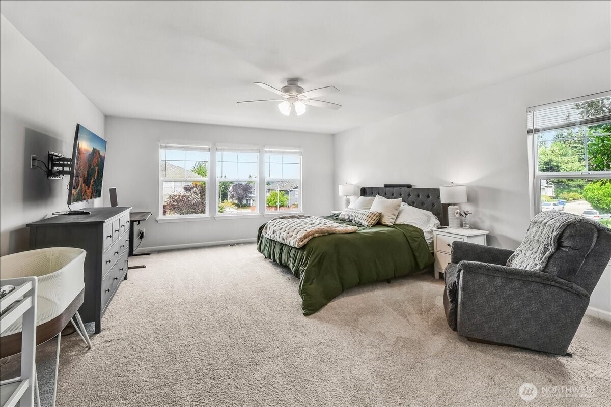 266 Camas Avenue SE, Renton, WA 98056