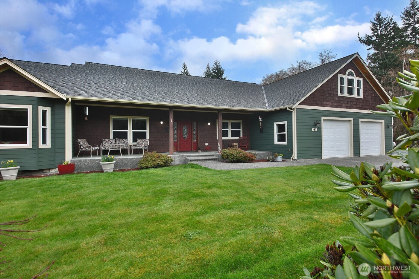 3723 Swede Hill Road , Clinton, WA 98236
