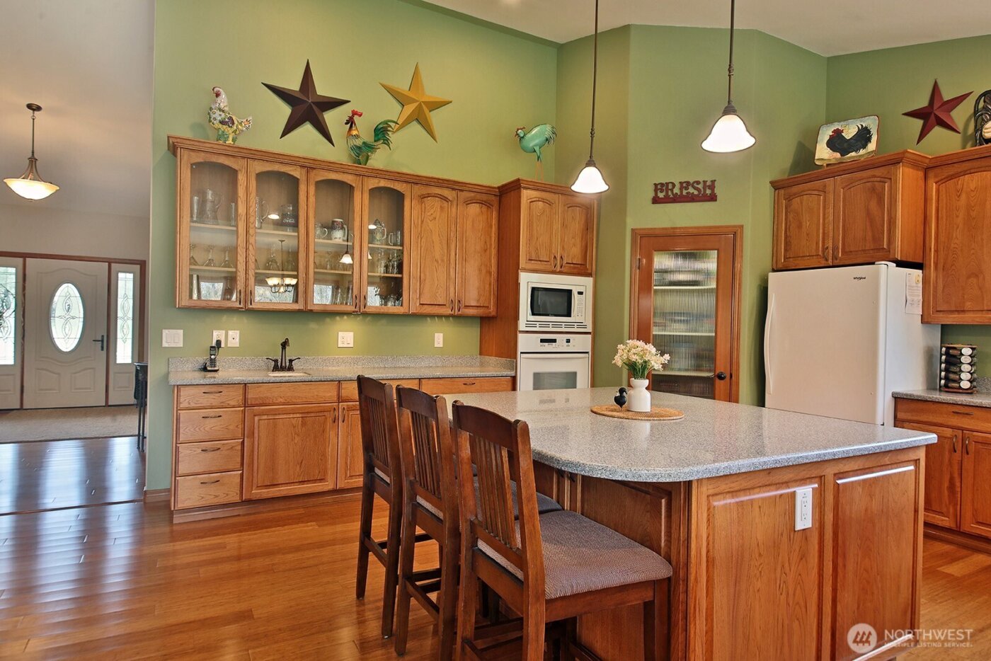 3723 Swede Hill Road , Clinton, WA 98236