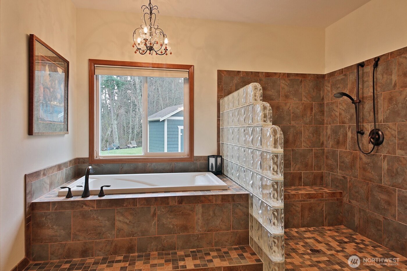 3723 Swede Hill Road , Clinton, WA 98236