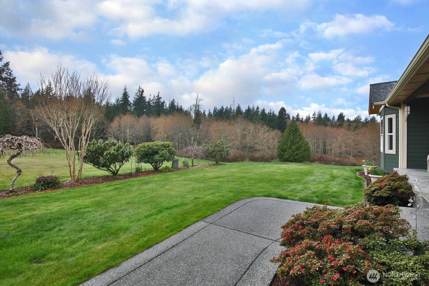 3723 Swede Hill Road , Clinton, WA 98236