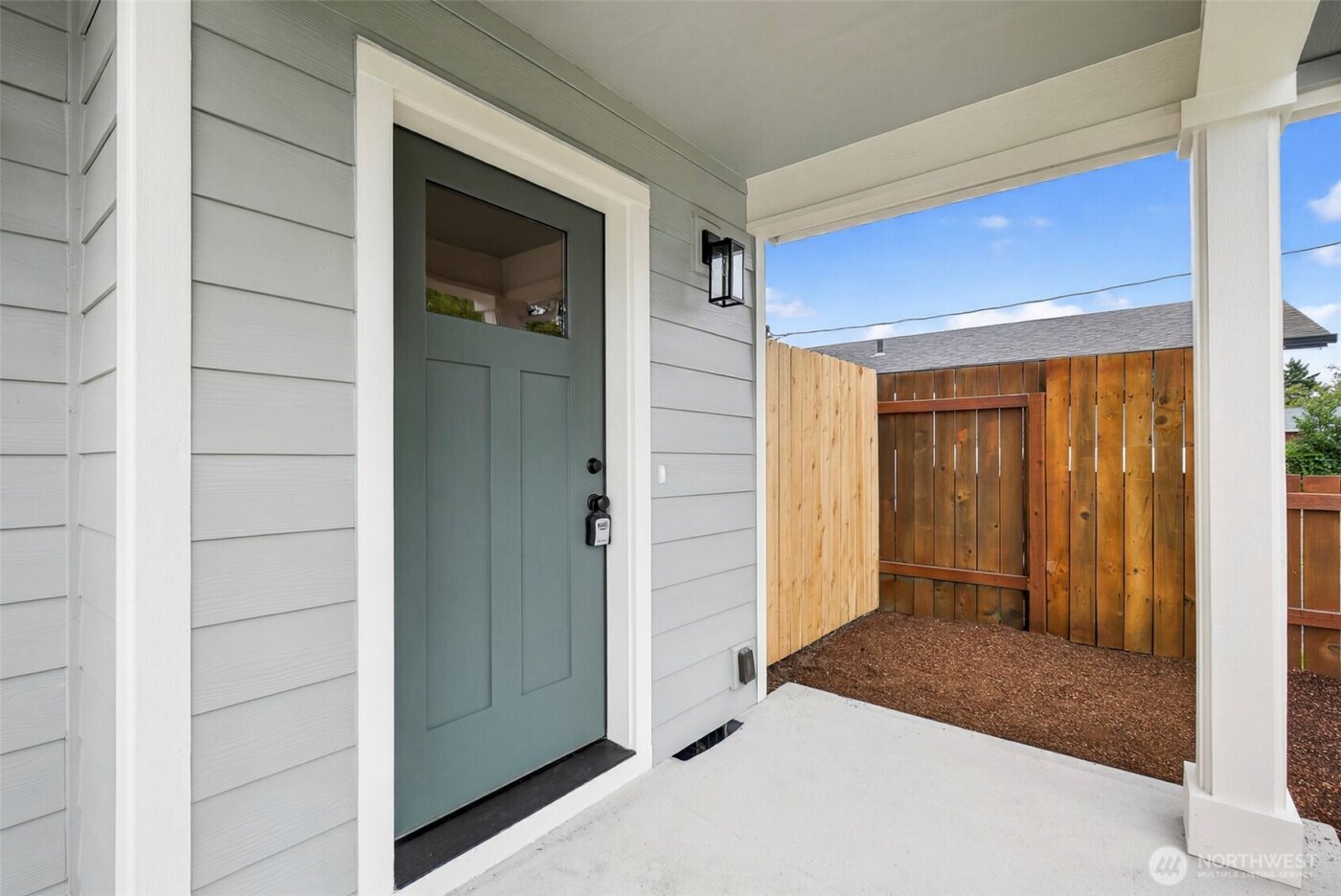 705 S 9th Avenue , Kelso, WA 98632