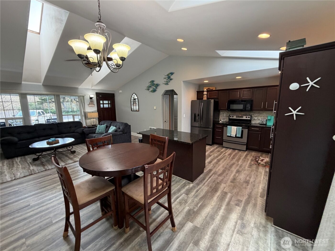 122 Aquila Court SW, Ocean Shores, WA 98569