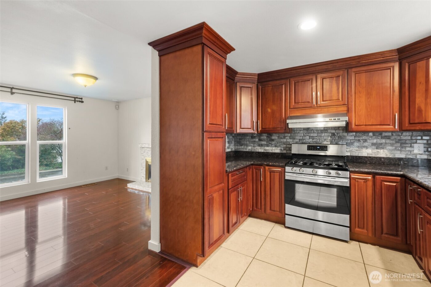 2702 Cedar Avenue S, Renton, WA 98055-5078