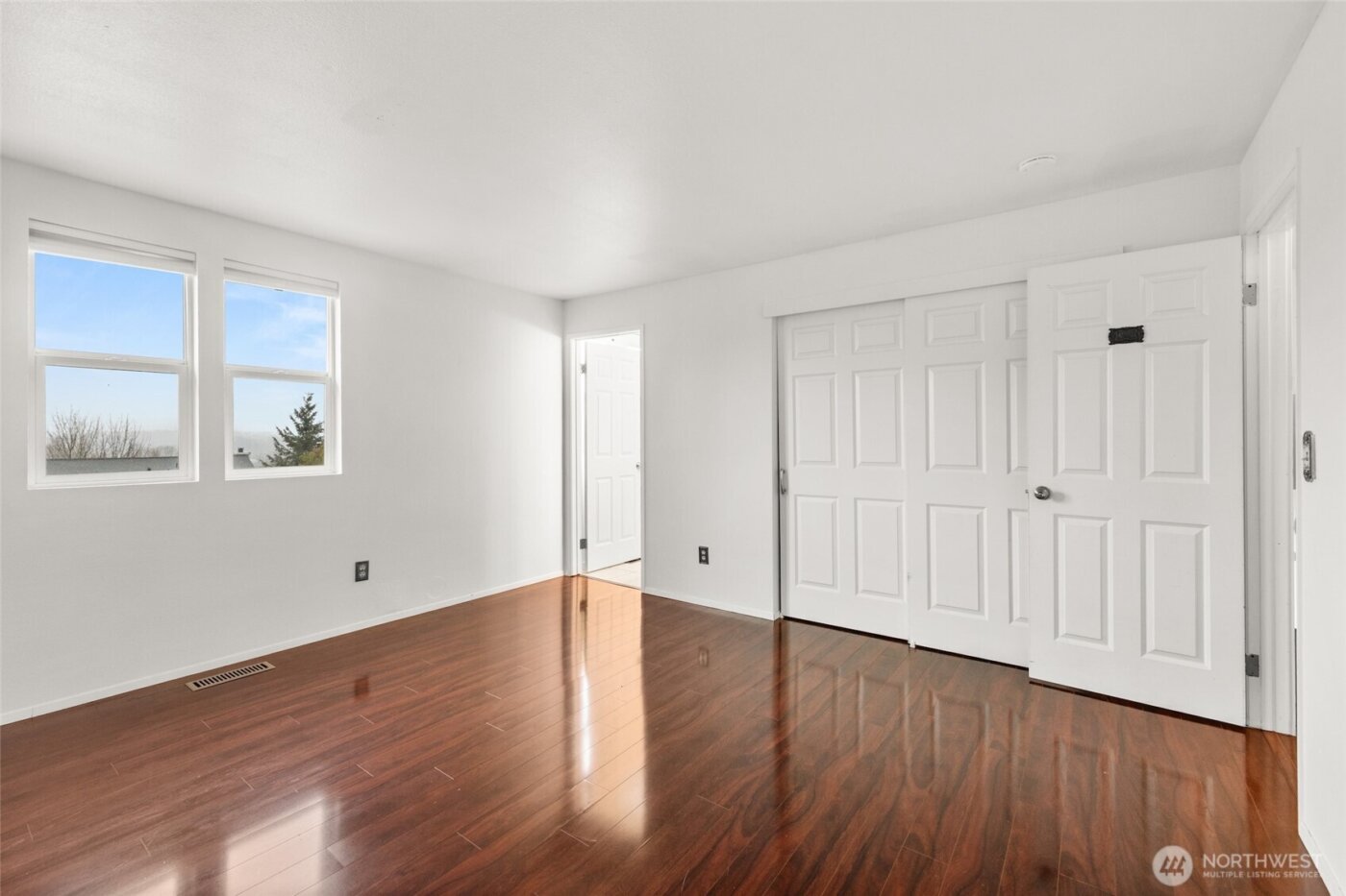 2702 Cedar Avenue S, Renton, WA 98055-5078