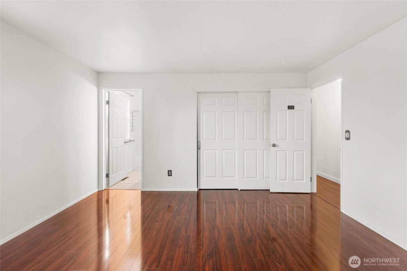 2702 Cedar Avenue S, Renton, WA 98055-5078