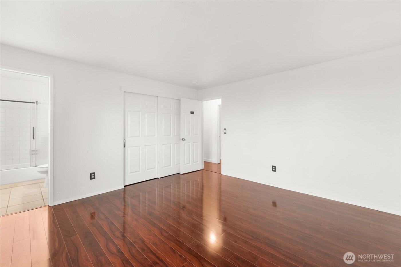 2702 Cedar Avenue S, Renton, WA 98055-5078