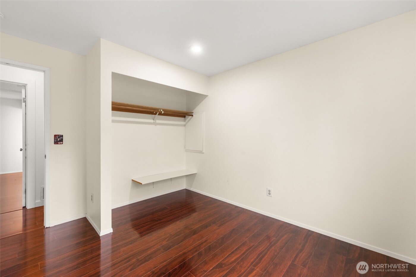 2702 Cedar Avenue S, Renton, WA 98055-5078