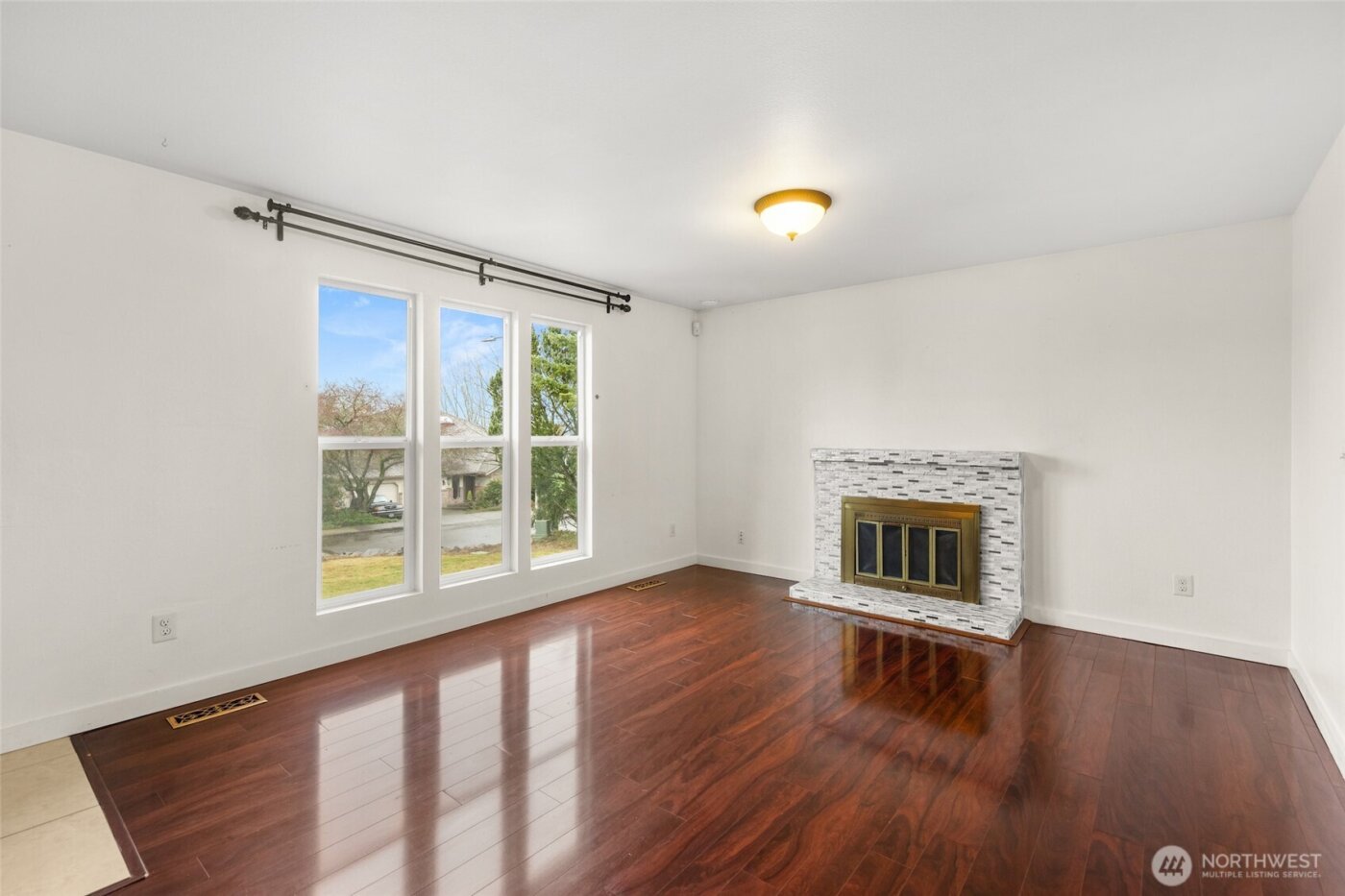 2702 Cedar Avenue S, Renton, WA 98055-5078