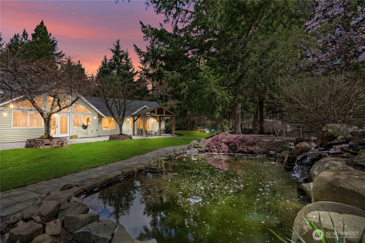 16615 154th Lane SE, Yelm, WA 98597