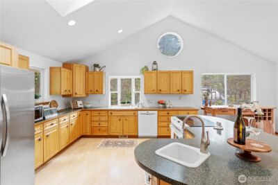 16615 154th Lane SE, Yelm, WA 98597 - Photo 9