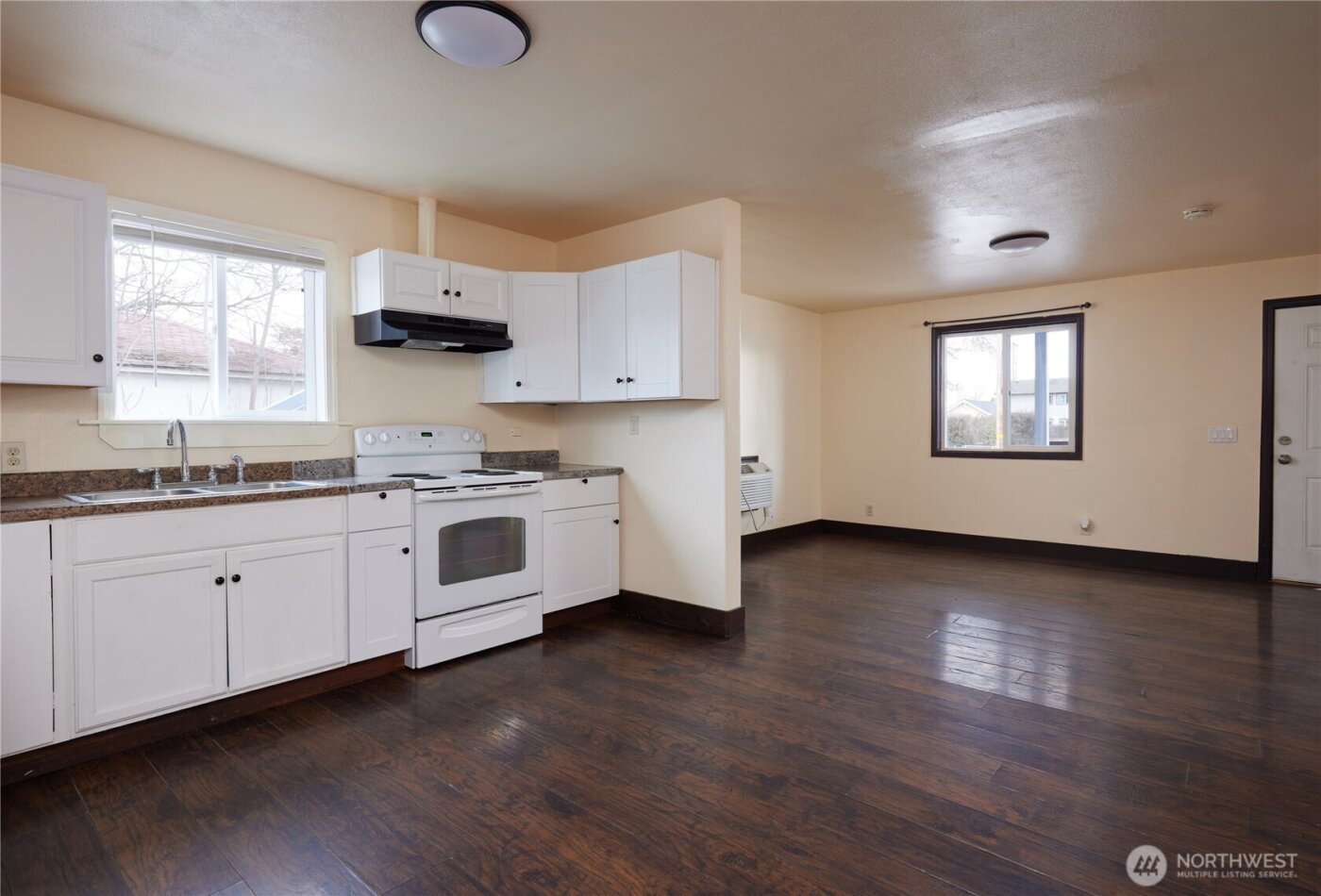 410 W Cherry Street , Walla Walla, WA 99362