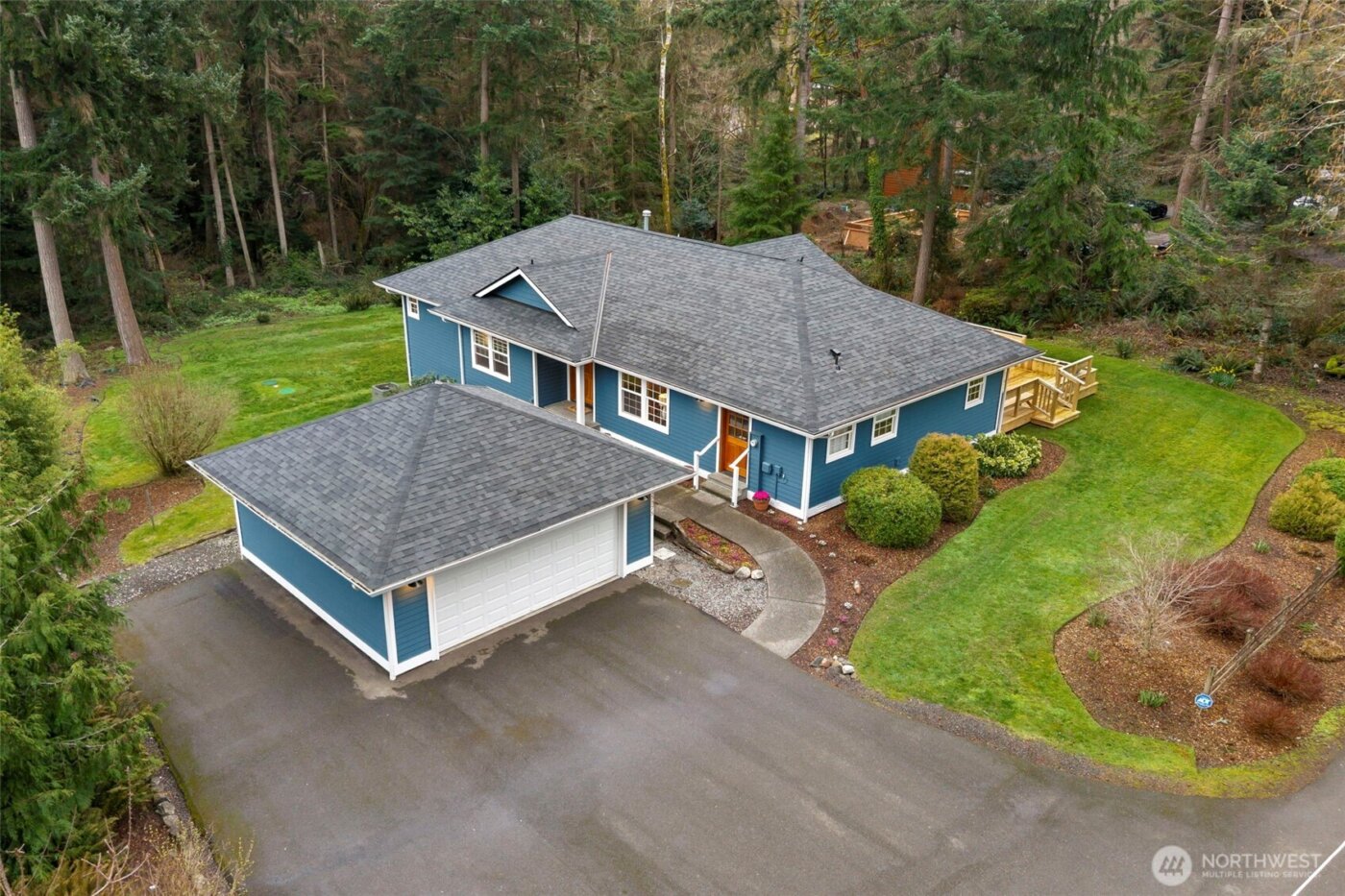 15375 Sunrise Drive NE, Bainbridge Island, WA 98110
