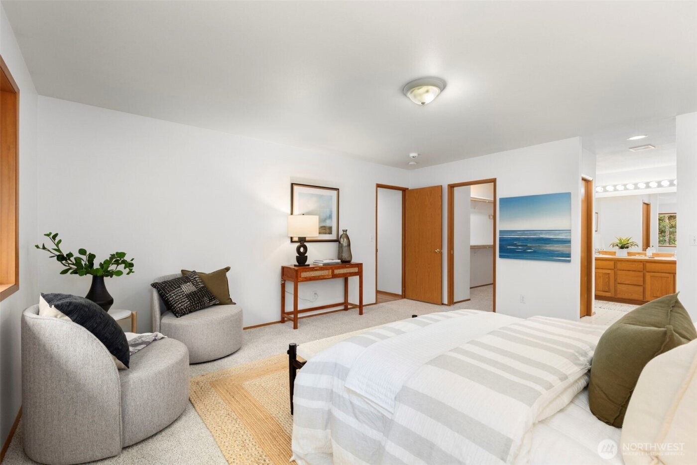 15375 Sunrise Drive NE, Bainbridge Island, WA 98110