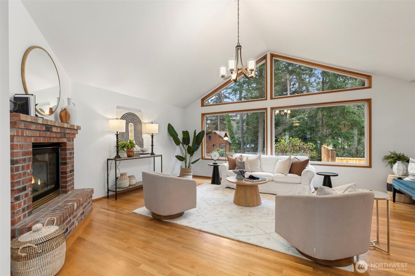 15375 Sunrise Drive NE, Bainbridge Island, WA 98110