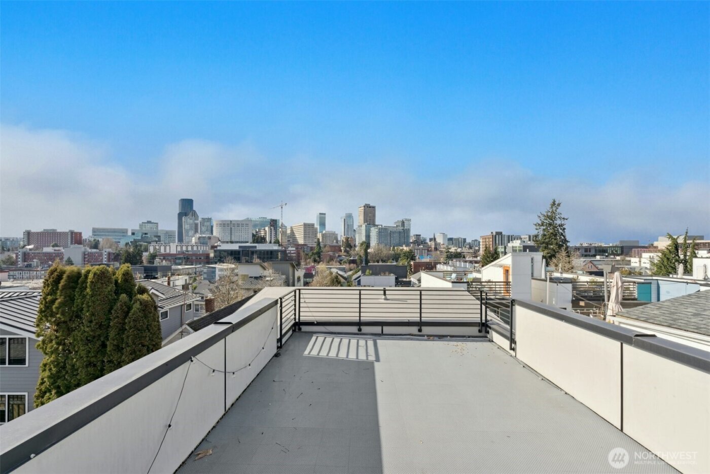 916 B 14th Avenue , Seattle, WA 98122