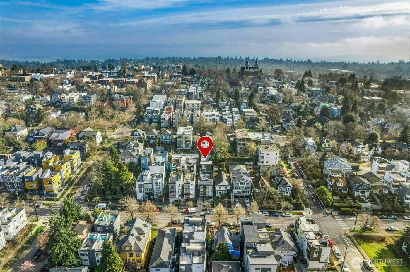 916 B 14th Avenue , Seattle, WA 98122