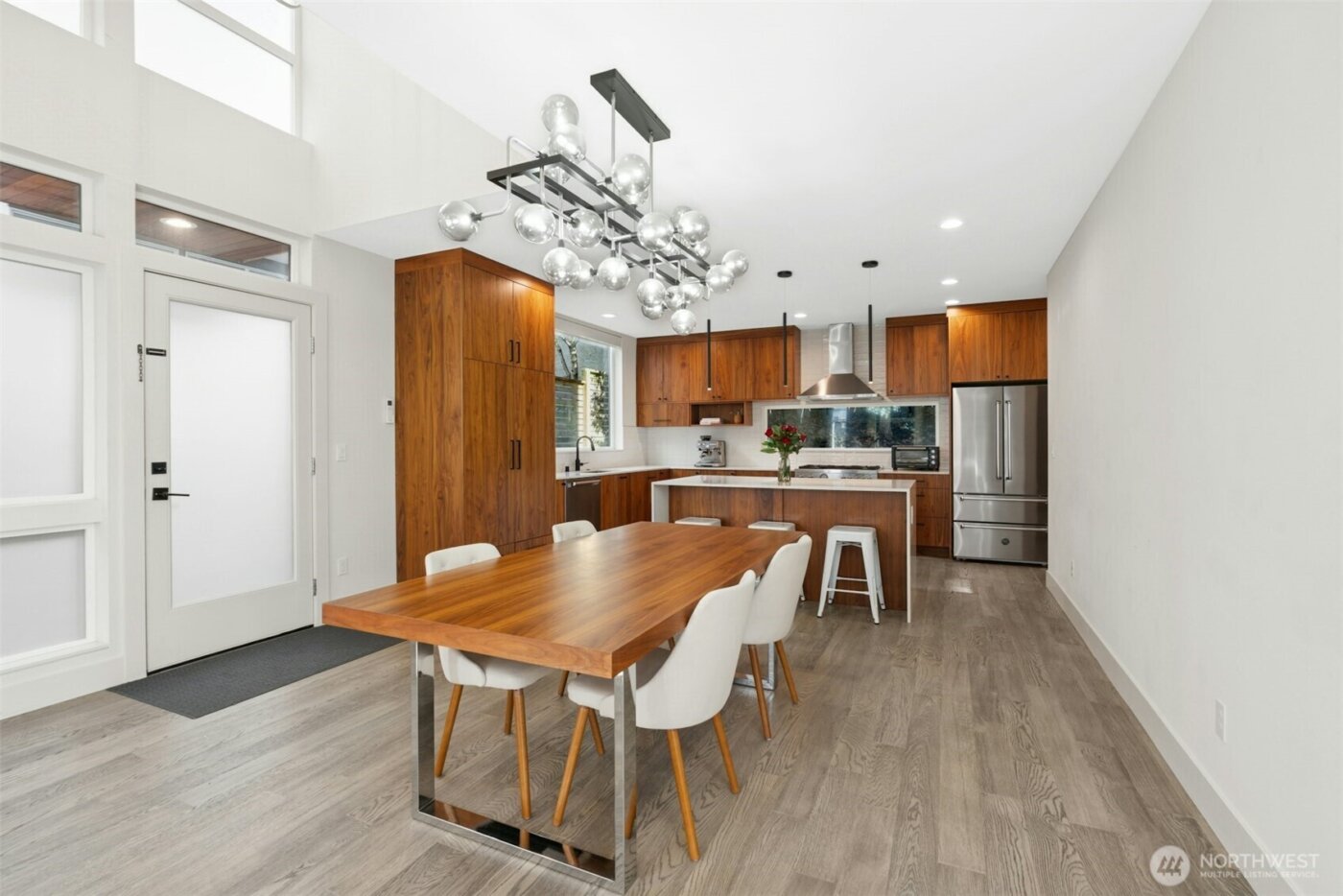 916 B 14th Avenue , Seattle, WA 98122