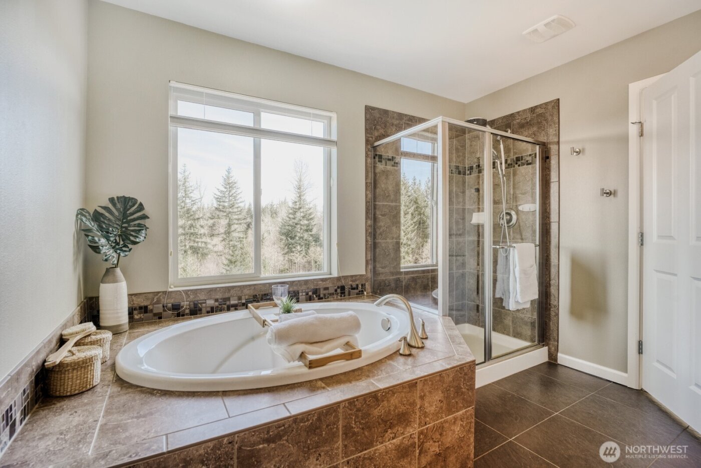 35006 SE Brinkley Street , Snoqualmie, WA 98065