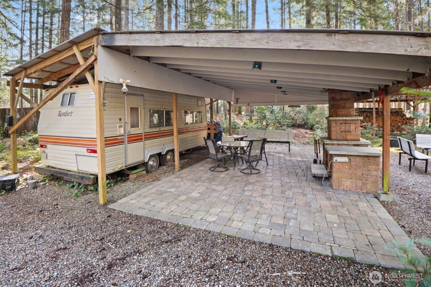 31 N Brook Lane , Hoodsport, WA 98548