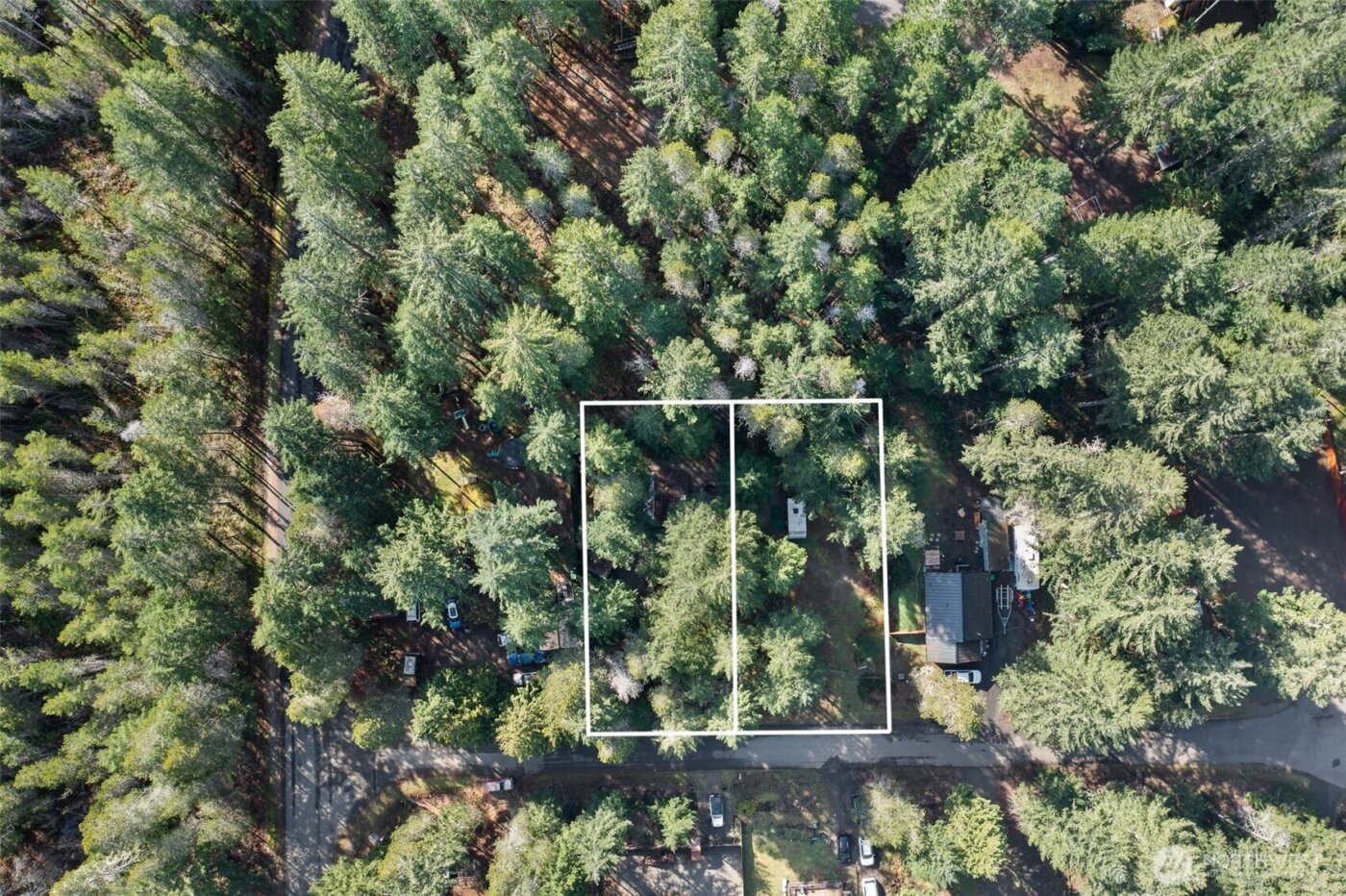 31 N Brook Lane , Hoodsport, WA 98548