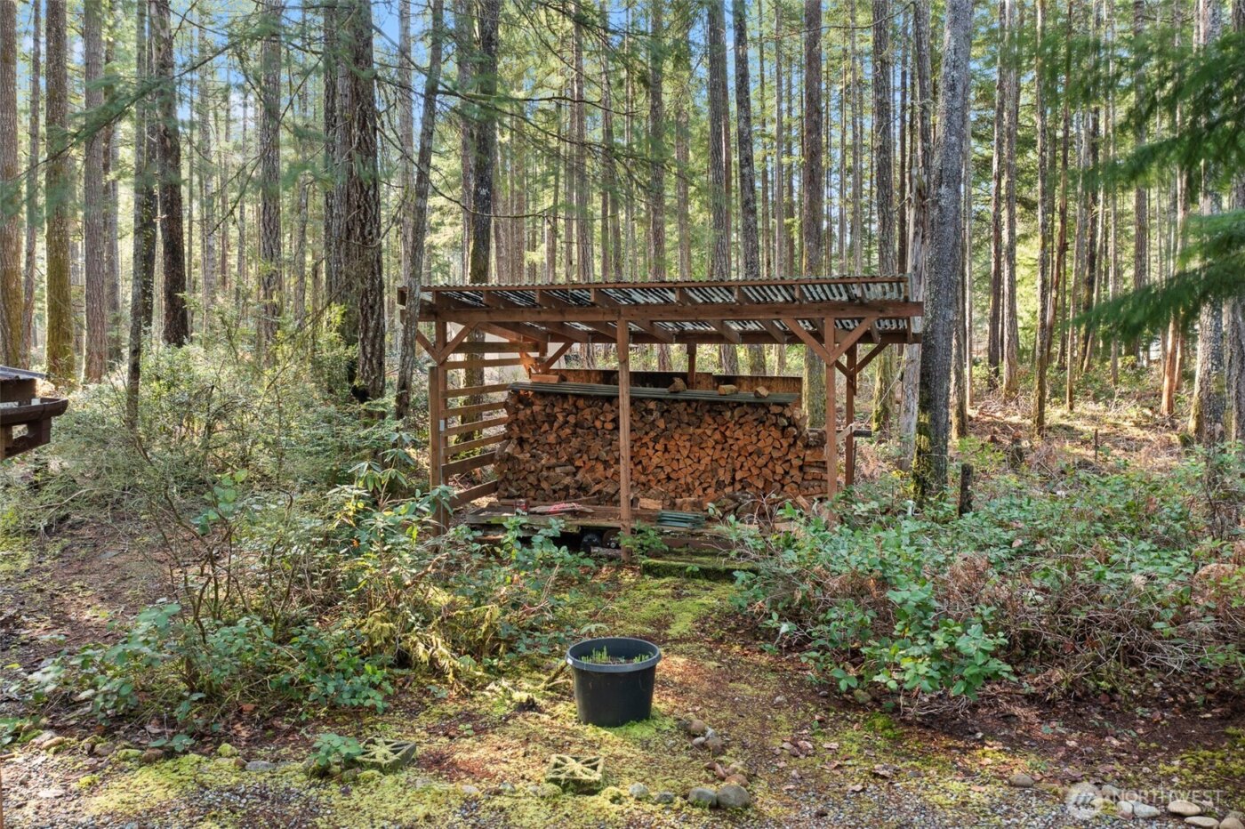 31 N Brook Lane , Hoodsport, WA 98548